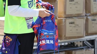 入場ゲート・コンコース