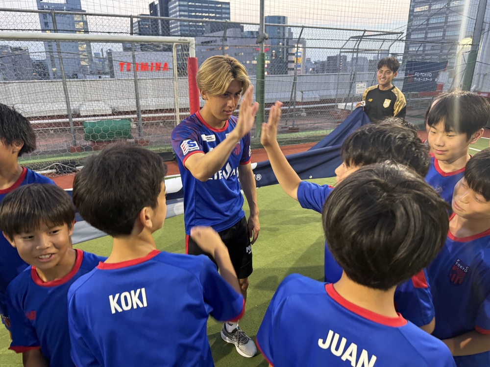 FC東京 野澤零温選手 サイン入りスパイク FC東京 野澤零温選手 サイン入りスパイク