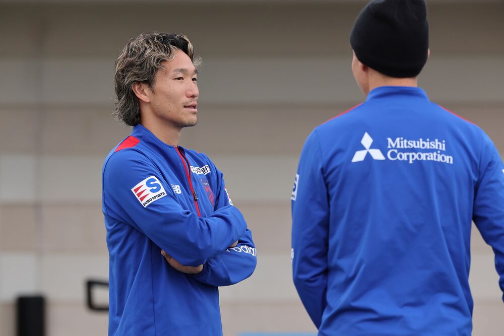 男は黙って青赤」 小泉慶、キャプテンの覚悟 | FC TOKYO FANZONE